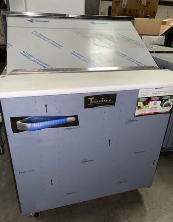 **NEW** Traulsen 32" Refrigerated Sandwich Prep Station 1