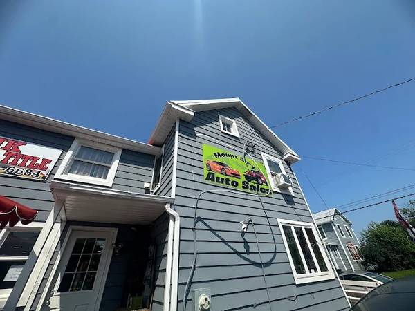 Se Busca Ayudante de Patio / Mecánico (Se Habla Español) 1