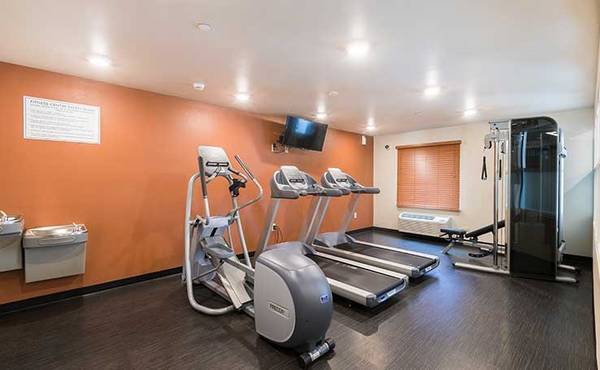 $284 / 1br - Simple Done Better with NO Hassle, NO Lease (200 Rue des Voyages, Lafayette, LA)63857516991361123