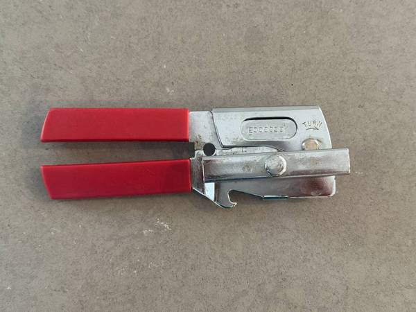 Goodcook Red Handled Can Opener 1