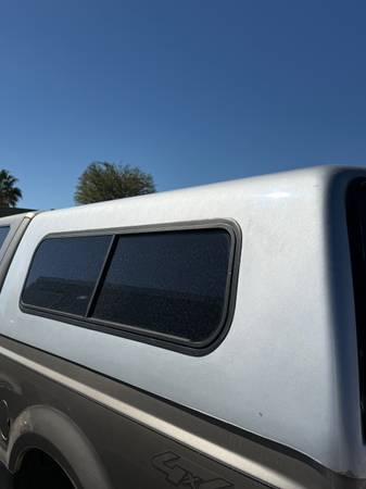 Camper Shell for Ford F250 Short bed 1