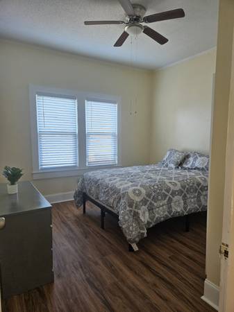 $1000.00 / 1br - Calm furnished bedroom is waiting for the perfect person63925205973122120