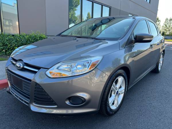 2014 Ford Focus SE 4D Hatchback *Only 47k Miles & Clean Title * 1