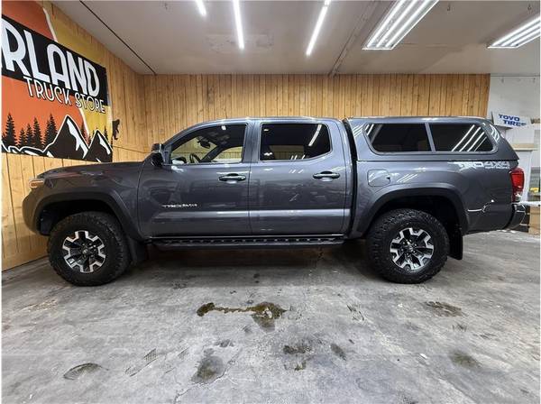 2017 Toyota Tacoma Double Cab - Photo 14