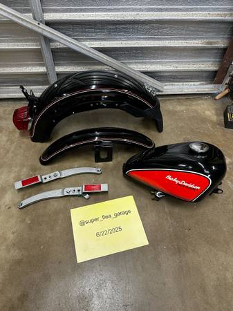 Harley Davidson 1984 XR1000 Paint Set 1