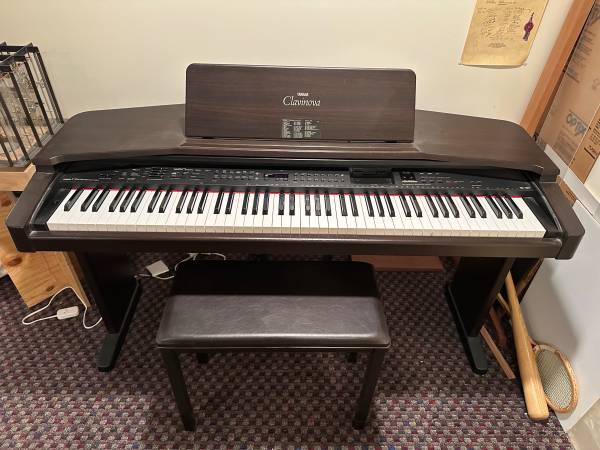 Yamaha Clavinova 1