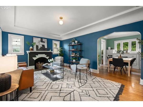 $2,465 / 2br - 1754ft2 - North Tabor, PDX Area 2BR, FP, H/W Flrs, Near 60th MAX & Providence MC (Portland North Tabor)63831608475393121