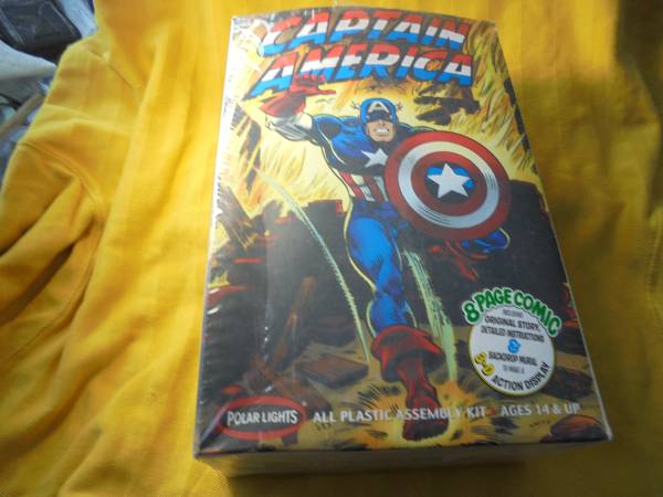 CAPTAIN AMERICA COMIC SCENES 1/8 Scale Model Kit, Polar Lights, 2011!! 1
