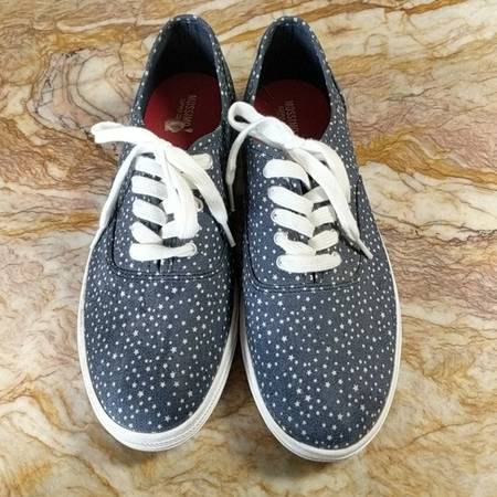 MOSSIMO Low Top Star Sneakers shoes - Size 11 1