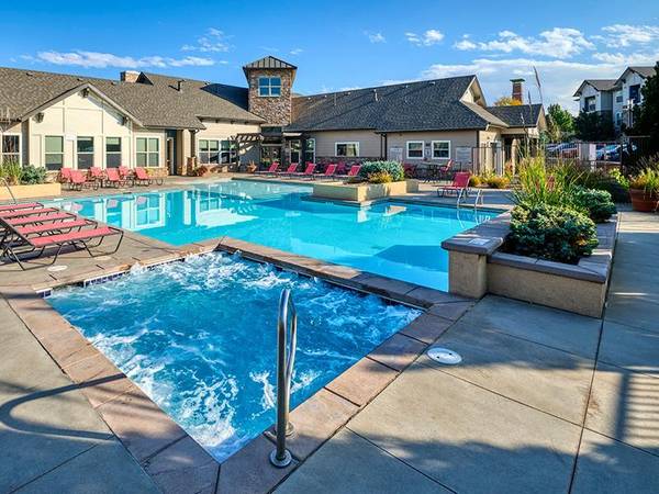 Amazon Hub Package Lockers, Black Energy-Efficient Appliances 1