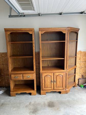Solid oak bookcase 1