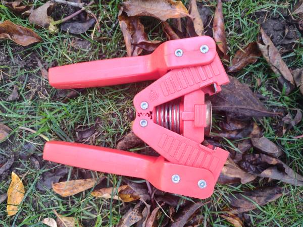 Bottle Capper 1