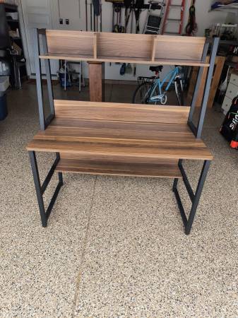 Desk 1