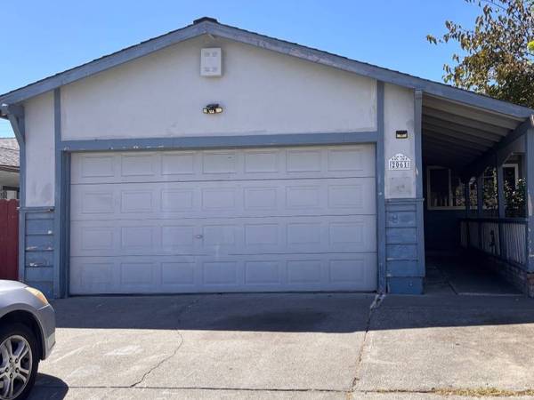 4Bed, 2 Bath, 2 Garage house for Rent 1