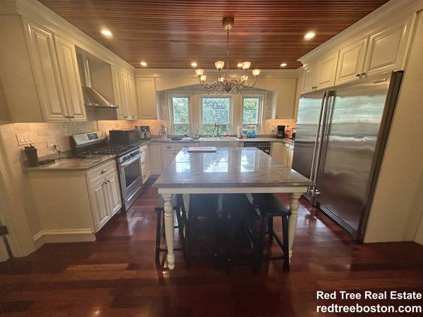 $8,000 / 5br - Expansive 3000 sq ft 5 bed in Newton w/ laundry in unit, parking!!63802096912387120