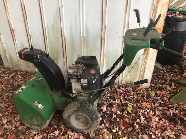 2003 John Deere Frontier ST0927 USA INTEK OHV 9HP 27" Snow Blower 1