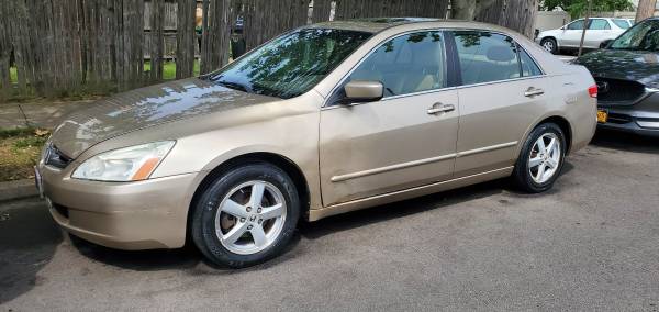 2003 Honda Accord EX 4 puertas Sedán - $3,900 (Staten Island, Nueva York)63614808528771121