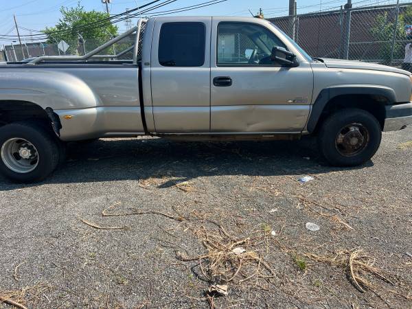 2003 Chevrolet 3500 HD duramax - Photo 8