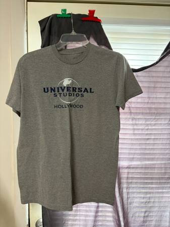 T-shirts size small/mediums 1