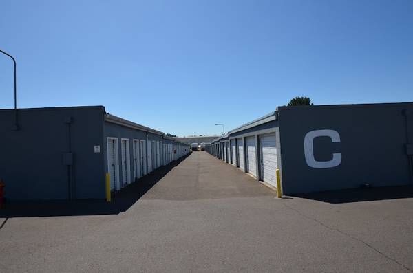 $46 CLEAN, SECURE & AFFORDABLE STORAGE. (Vancouver)63831464520323123