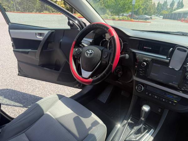15 Toyota Corolla LE - $8.500 (Fremont)63473190161153123
