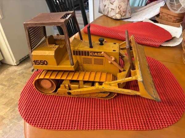 Case Metal Construction vehicles 1