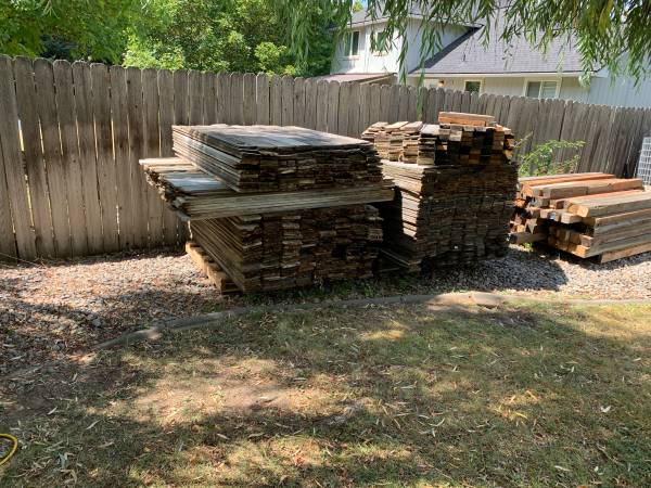 Reclaimed Fencing and Hardware 1