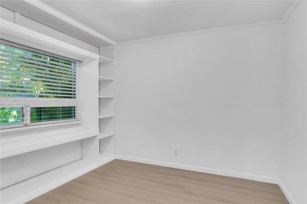 $699,000 / 3br - 2180ft2 - 3B/3B House with Pool (Hollywood Beach)63906441339650123