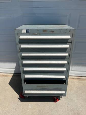 RACK ENGINEERING CO. 7 DRAWERS TOOL CABINET 1