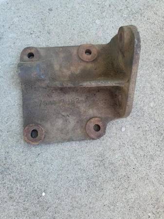 Ford C7SA-2882-A Mounting Bracket A/C Compressor Pedestal 1