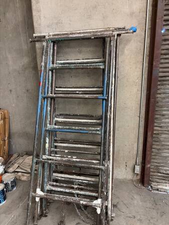 Stucco scaffolding 1