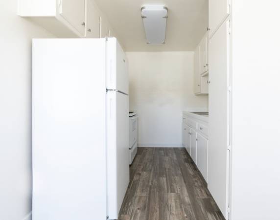 $1,825 / 2br - ¡$1000 DE DESCUENTO, CASA ABIERTA! ¡Greentree Apts! Hermoso departamento 2x1, ¡A/A! (El Cajon)63701665585539121