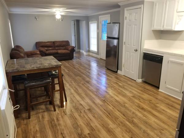 $800.00 / 2br - 1579 Duchamp Rd, lot 17, Broussard, LA 70518.63857516241153120