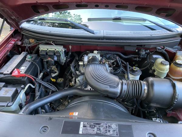 2006 Ford F150 XL - Photo 2