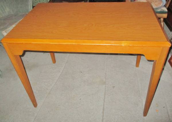 Table solid and clean 1