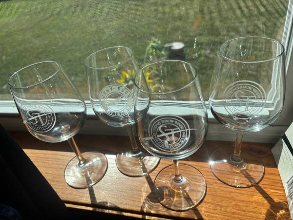Slightly mismatched set of crystal wine glasses 1