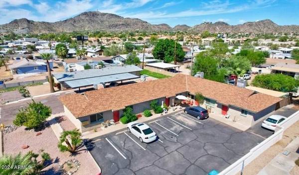 Clean 2 bedroom 1 bathroom units with Washer & Dryer use , North Phoen 1