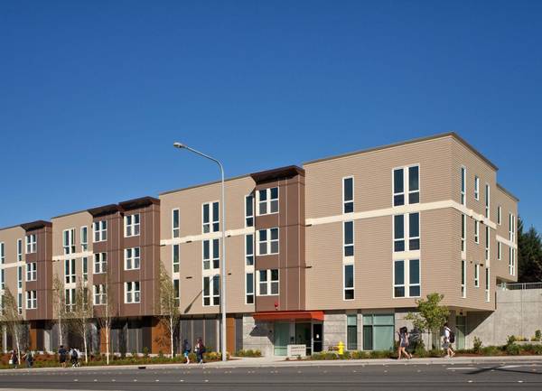 Studio 1/BA, Laundry Facilities, Garage parking 1