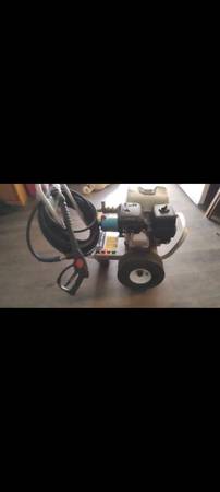 New gas powered Honda pro series pressure washer 1