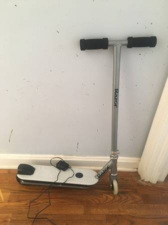 Electric Razor scooter 1