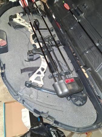 DIAMOND BY BOWTECH INFINITE EDGE COMPOUND BOW 1