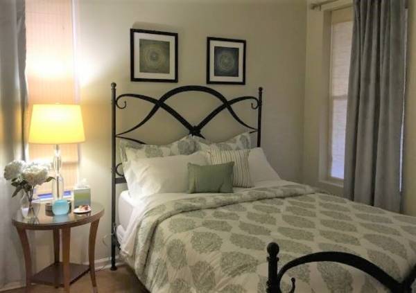 $4,100 / 3br - 2000ft2 - Large 3bd/2bath in Logan Square (Chicago-Logan Square)63898985485698124