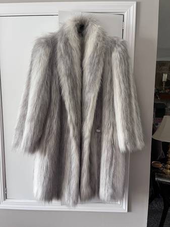Women’s Fur winter coat 1
