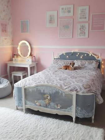 Louis XV bedframe (1870-1910)  Refinished. 1
