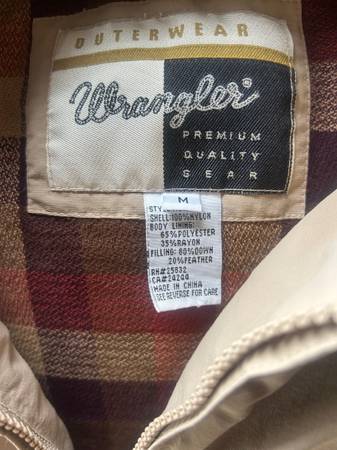 Men’s Wrangler Down Vest M Women’s Large 1