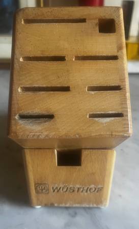 WUSTHOF KNIFE BLOCK 1