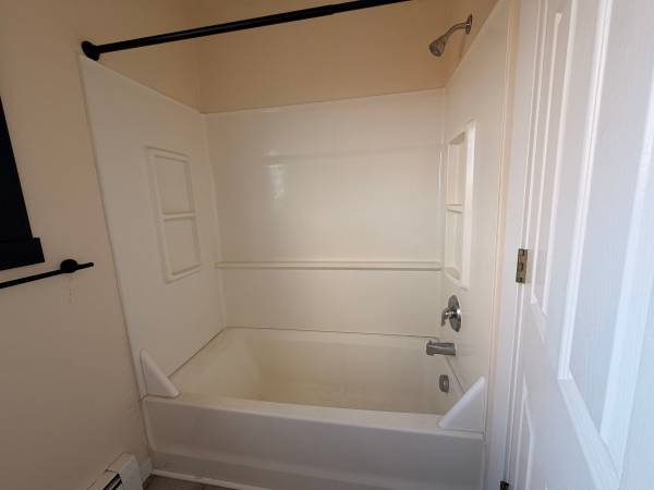 $1,150 Studio apartment, fully remodeled and ready to move in! (Anchorage)63991792827395124