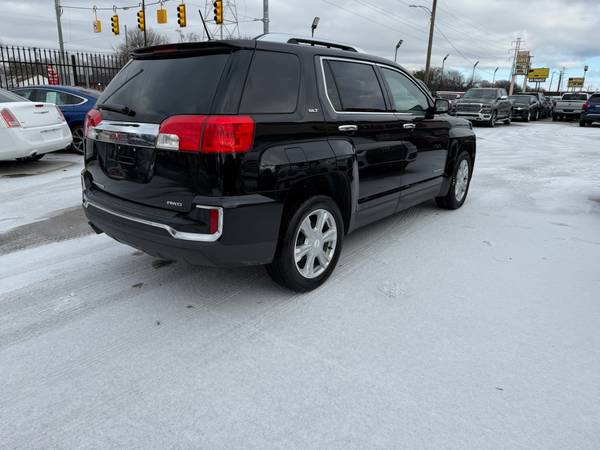 2017 GMC TERRAIN SLT AWD FINANCE AVAILABLE - $8,995 (DETROIT)63488152714625124