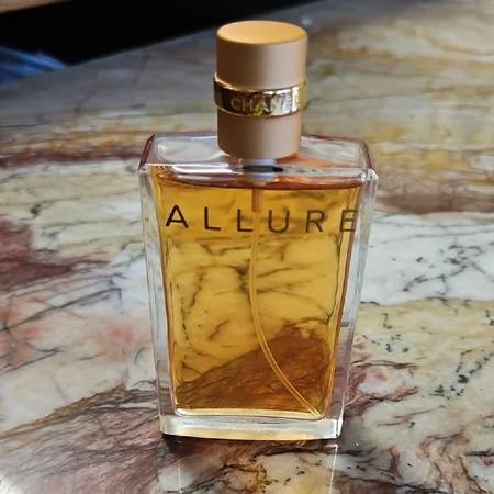 CHANEL Allure Eau De Parfum 1