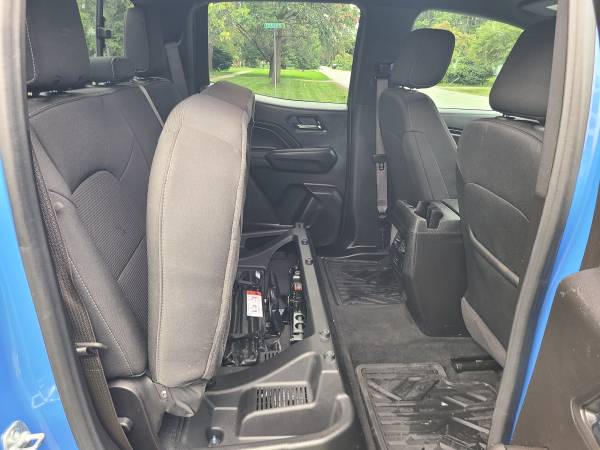 2025 GMC Canyon Elevation 4WD - Photo 13